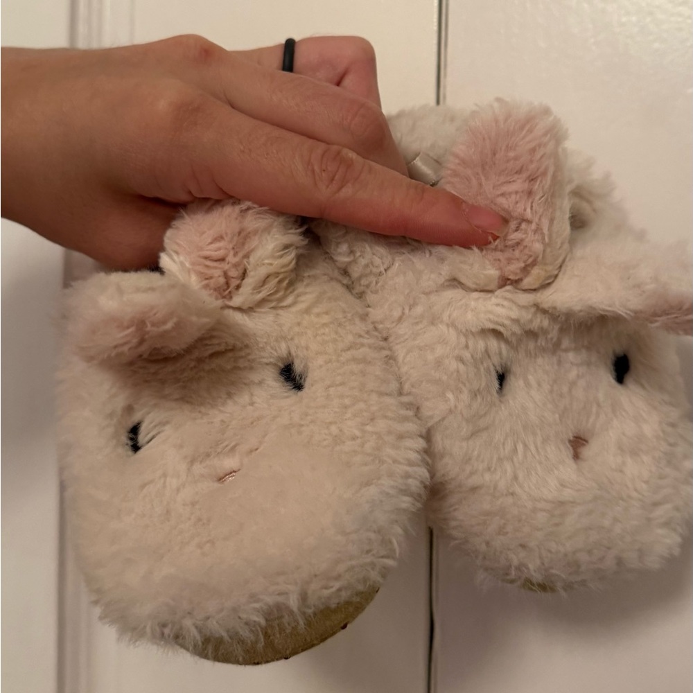 Old Navy Cream Fuzzy Animal Slippers